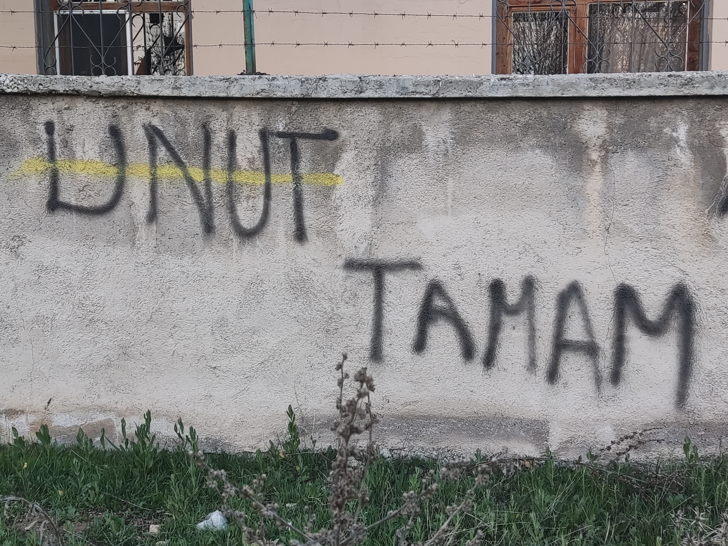 Featured image for “Unut Tamam / Forget Alright”